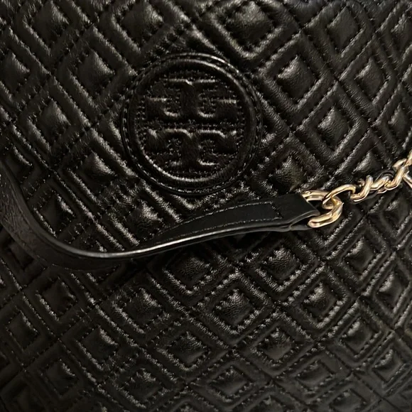 Authentic Tory Burch Black Purse - Picture 10 of 10